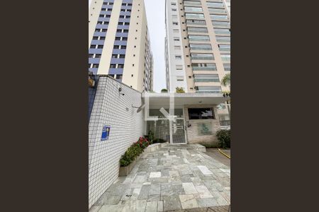 Apartamento à venda com 123m², 2 quartos e 3 vagasFachada + plaquinha