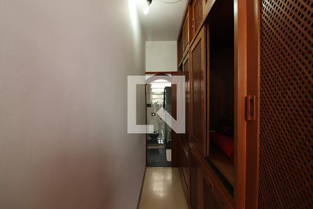 Casa à venda com 181m², 2 quartos e 3 vagasQuarto 1 Closet