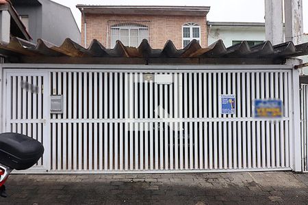 Casa à venda com 181m², 2 quartos e 3 vagasFachada