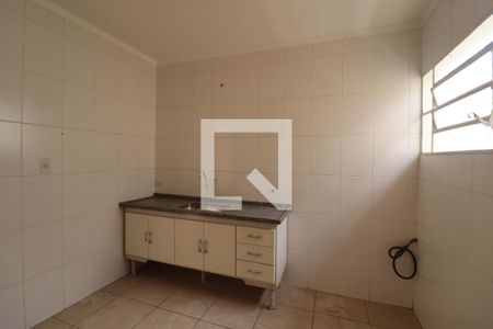 Casa à venda com 168m², 3 quartos e 2 vagas Casa à venda com 168m², 3 quartos e 2 vagasCozinha