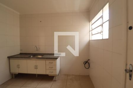 Casa à venda com 168m², 3 quartos e 2 vagas Casa à venda com 168m², 3 quartos e 2 vagasCozinha