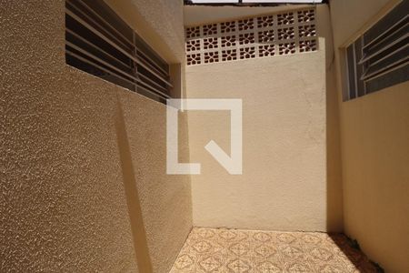 Casa à venda com 168m², 3 quartos e 2 vagas Casa à venda com 168m², 3 quartos e 2 vagasJardim de Inverno