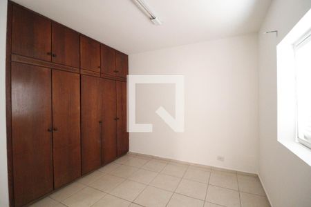 Casa à venda com 168m², 3 quartos e 2 vagas Casa à venda com 168m², 3 quartos e 2 vagasQuarto 2