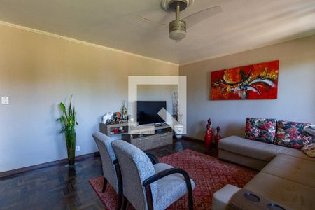 Casa à venda com 250m², 4 quartos e 3 vagas Casa à venda com 250m², 4 quartos e 3 vagasSala