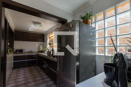 Casa à venda com 250m², 4 quartos e 3 vagas Casa à venda com 250m², 4 quartos e 3 vagasCozinha