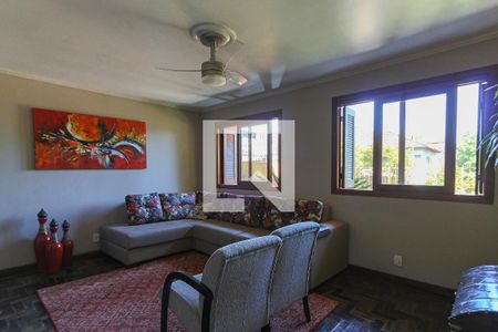 Casa à venda com 250m², 4 quartos e 3 vagas Casa à venda com 250m², 4 quartos e 3 vagasSala