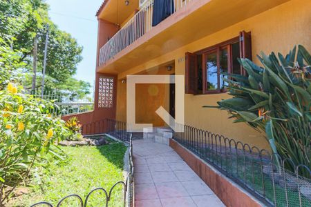 Casa à venda com 250m², 4 quartos e 3 vagas Casa à venda com 250m², 4 quartos e 3 vagasQuintal