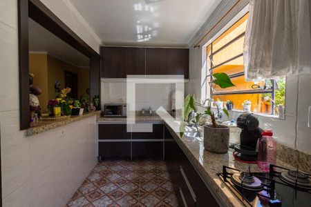 Casa à venda com 250m², 4 quartos e 3 vagas Casa à venda com 250m², 4 quartos e 3 vagasCozinha