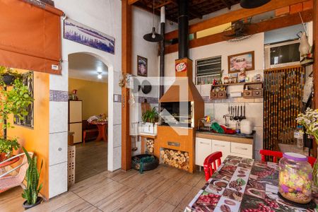 Casa à venda com 250m², 4 quartos e 3 vagas Casa à venda com 250m², 4 quartos e 3 vagasEspaço Gourmet