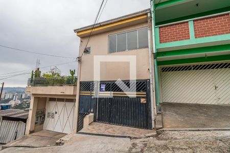 Casa para alugar com 250m², 4 quartos e 2 vagas Casa para alugar com 250m², 4 quartos e 2 vagasFachada