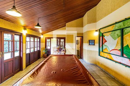 Casa de condomínio à venda com 310m², 4 quartos e 4 vagasSalão