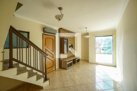 Sala de casa para alugar com 3 quartos, 125m² em Vila Santa Isabel, São Paulo