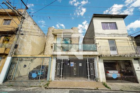 Casa para alugar com 125m², 3 quartos e 2 vagas Casa para alugar com 125m², 3 quartos e 2 vagasFachada