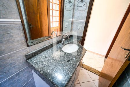 Pia de casa para alugar com 3 quartos, 125m² em Vila Santa Isabel, São Paulo