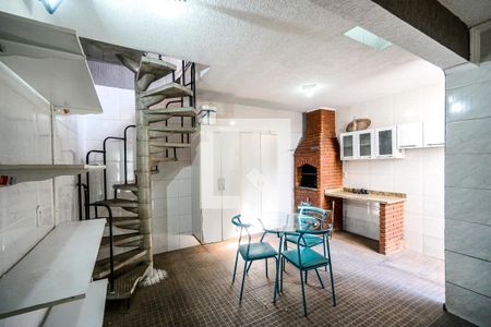 Casa para alugar com 125m², 3 quartos e 2 vagas Casa para alugar com 125m², 3 quartos e 2 vagasQuintal