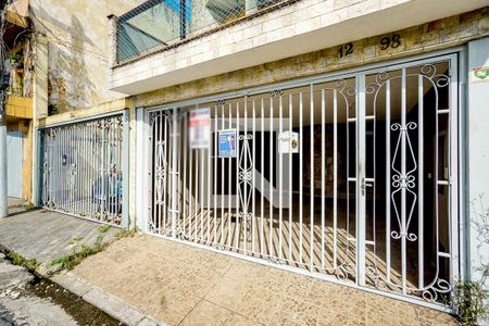 Casa para alugar com 125m², 3 quartos e 2 vagas Casa para alugar com 125m², 3 quartos e 2 vagasFachada