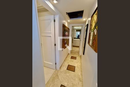 Apartamento para alugar com 83m², 1 quarto e 1 vagaCorredor