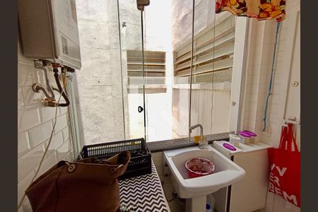 Apartamento para alugar com 83m², 1 quarto e 1 vagaÁrea serviço