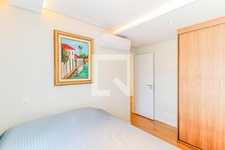 Apartamento à venda com 189m², 3 quartos e 3 vagasSuíte 2