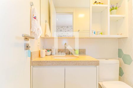 Apartamento à venda com 189m², 3 quartos e 3 vagasBanheiro Suíte 1