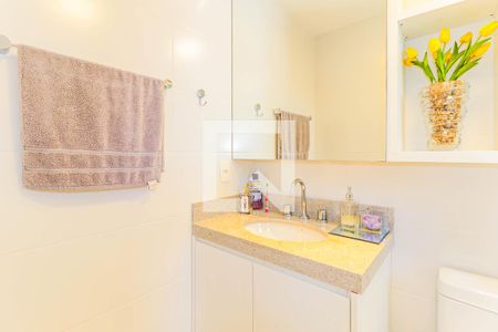 Apartamento à venda com 189m², 3 quartos e 3 vagasBanheiro Suíte 2