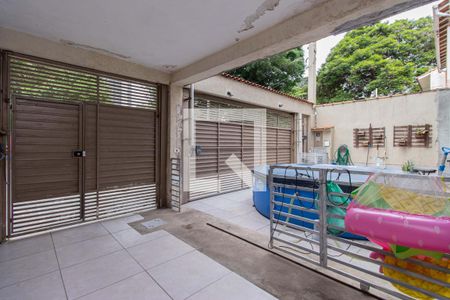 Casa à venda com 143m², 4 quartos e 3 vagas Casa à venda com 143m², 4 quartos e 3 vagasGaragem