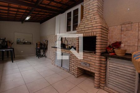 Casa à venda com 143m², 4 quartos e 3 vagas Casa à venda com 143m², 4 quartos e 3 vagasÁrea Externa - Churrasqueira