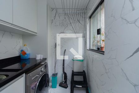 Casa à venda com 143m², 4 quartos e 3 vagas Casa à venda com 143m², 4 quartos e 3 vagasÁrea de Serviço