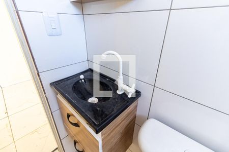 Casa à venda com 55m², 1 quarto e 1 vaga Casa à venda com 55m², 1 quarto e 1 vagaBanheiro