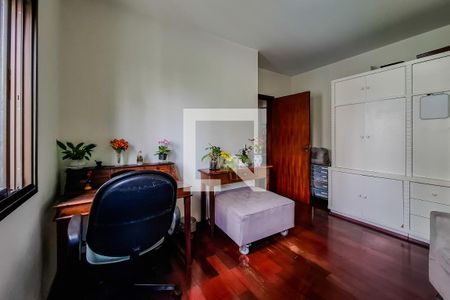 Apartamento à venda com 190m², 4 quartos e 3 vagasQuarto 2