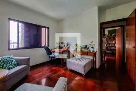 Apartamento à venda com 190m², 4 quartos e 3 vagasQuarto 2