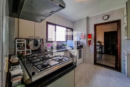 Apartamento à venda com 190m², 4 quartos e 3 vagasCozinha