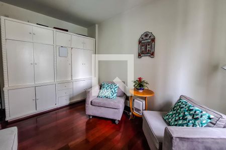 Apartamento à venda com 190m², 4 quartos e 3 vagasQuarto 2