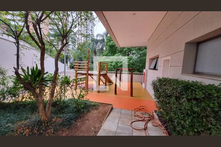 Apartamento à venda com 211m², 4 quartos e 4 vagasÁrea comum - Playground