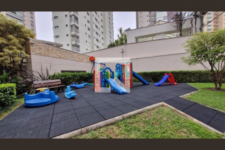 Apartamento à venda com 211m², 4 quartos e 4 vagasÁrea comum - Playground
