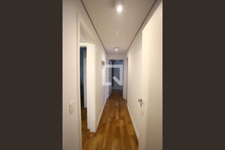 Apartamento à venda com 211m², 4 quartos e 4 vagascorredor