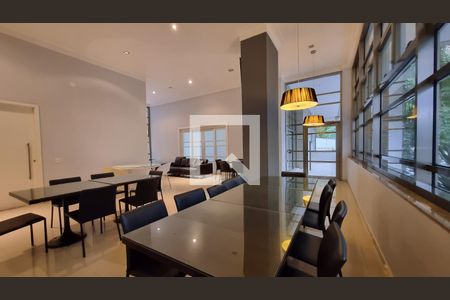 Apartamento à venda com 211m², 4 quartos e 4 vagasÁrea comum - Salão de festas