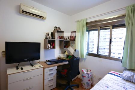 Apartamento à venda com 211m², 4 quartos e 4 vagasquarto 2