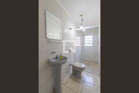 Banheiro de casa à venda com 3 quartos, 300m² em Vila Marieta, São Paulo