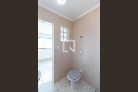 Casa à venda com 300m², 3 quartos e 3 vagasBanheiro de serviço 2