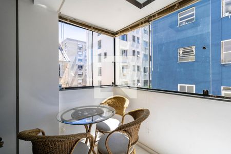 Apartamento à venda com 88m², 2 quartos e 1 vagaVaranda