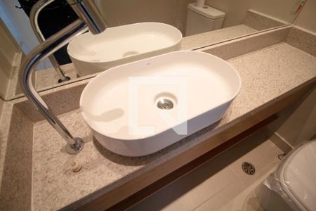 Lavabo de apartamento à venda com 2 quartos, 86m² em Estação Pinheiros, São Paulo