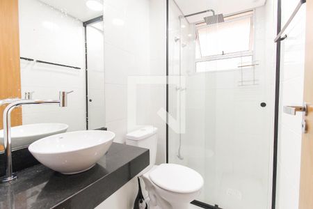 Banheiro de apartamento para alugar com 2 quartos, 44m² em Colônia (zona Leste), São Paulo