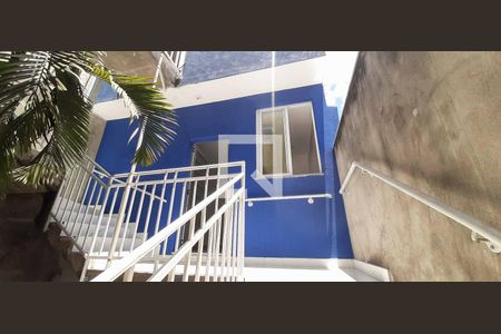 Casa para alugar com 50m², 2 quartos e sem vagaEscada