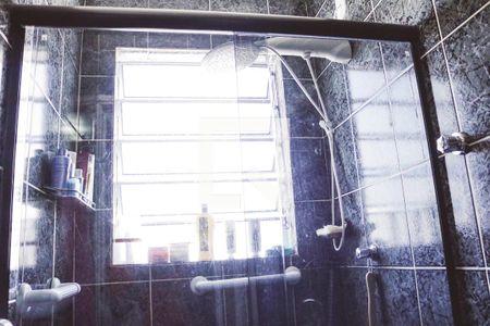 Casa à venda com 630m², 4 quartos e 6 vagas Casa à venda com 630m², 4 quartos e 6 vagasBanheiro