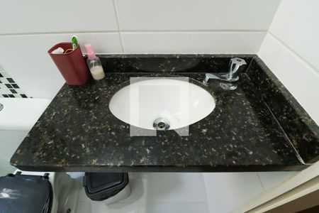 Casa à venda com 120m², 3 quartos e 2 vagasBanheiro Social