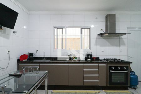 Casa à venda com 120m², 3 quartos e 2 vagasCozinha e Área de Serviço