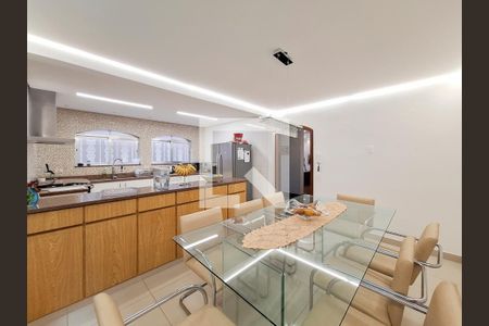 Casa à venda com 198m², 3 quartos e 4 vagasCozinha