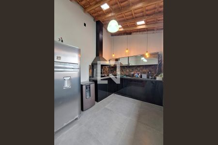 Casa à venda com 198m², 3 quartos e 4 vagasChurrasqueira