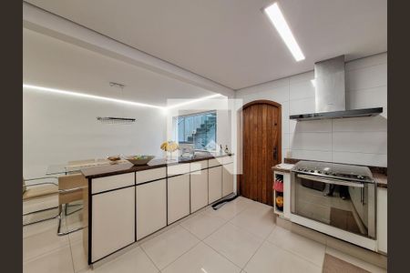 Casa à venda com 198m², 3 quartos e 4 vagasCozinha